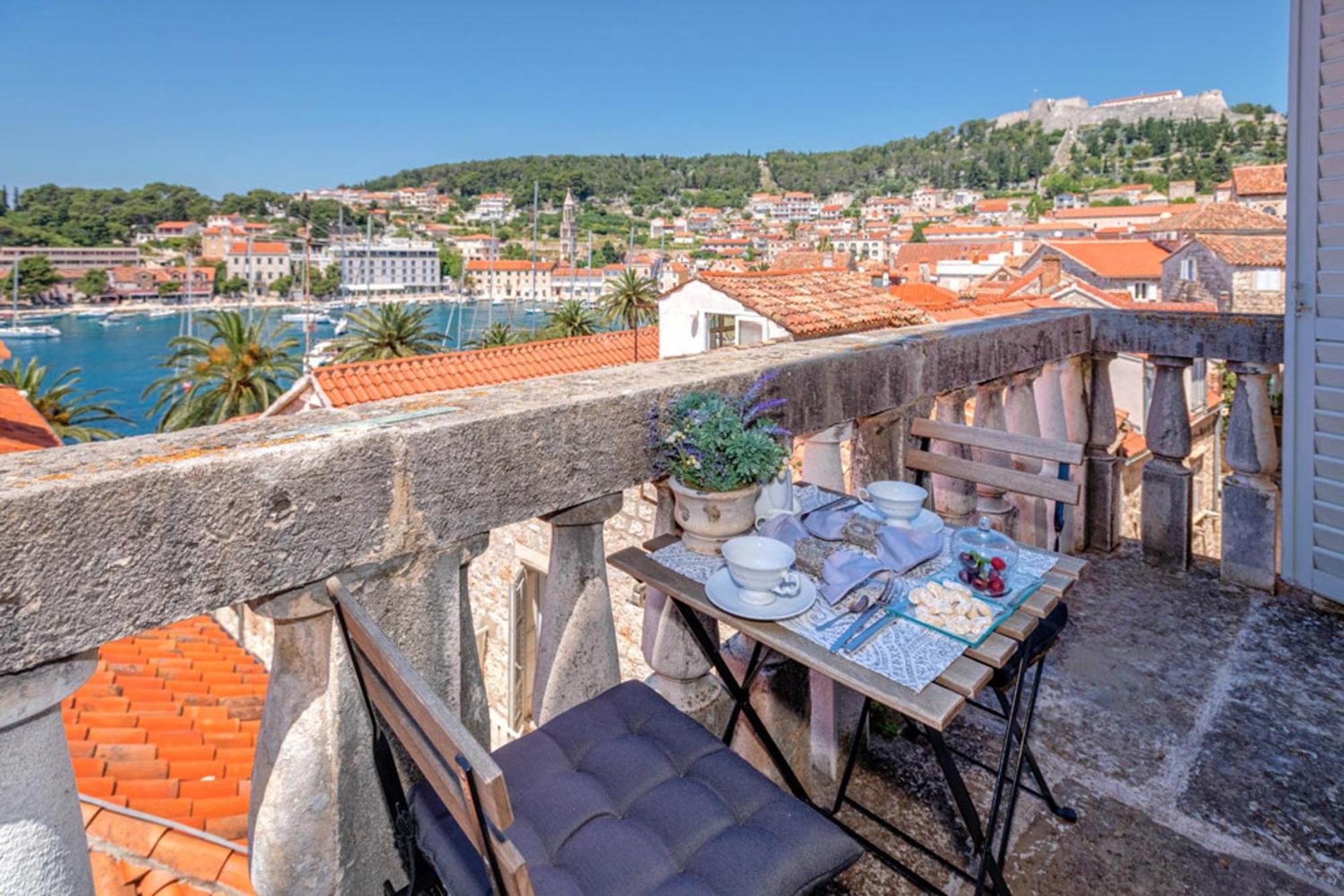 Villaer Hvar Royale - 5 Bedroom - Indoor Pool - Beautiful Heritage Hvar Town
