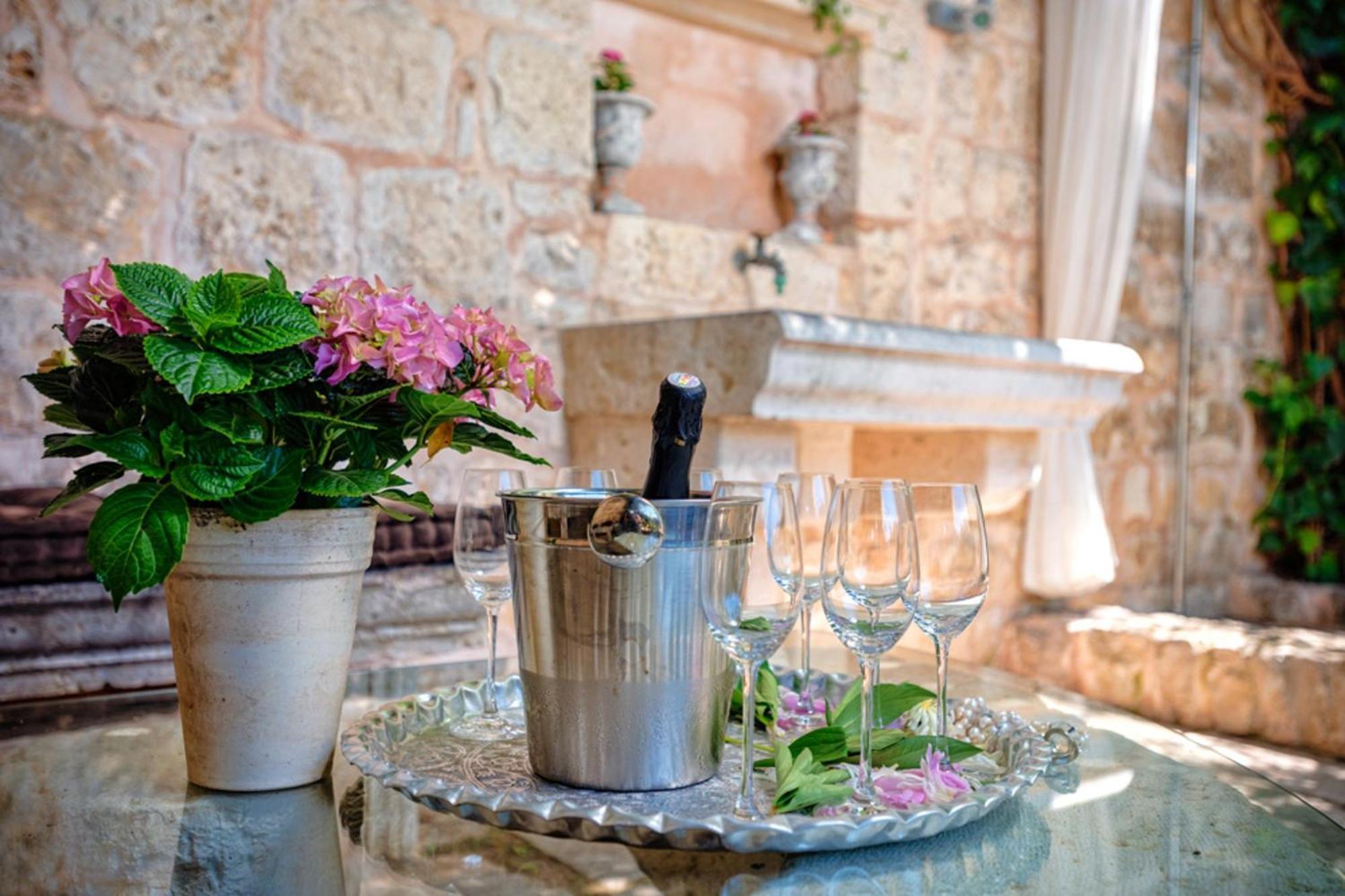 Hvar Royale - 5 Bedroom - Indoor Pool - Beautiful Heritage Hvar Town