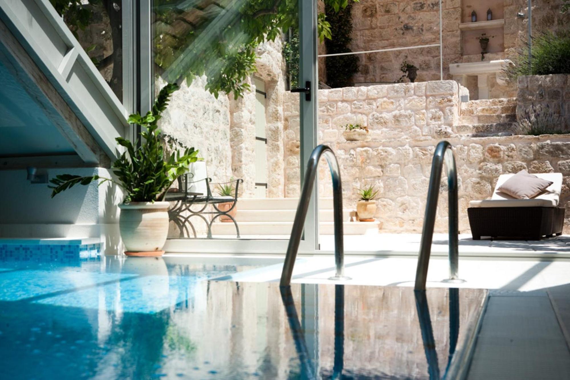 Villaer Hvar Royale - 5 Bedroom - Indoor Pool - Beautiful Heritage
