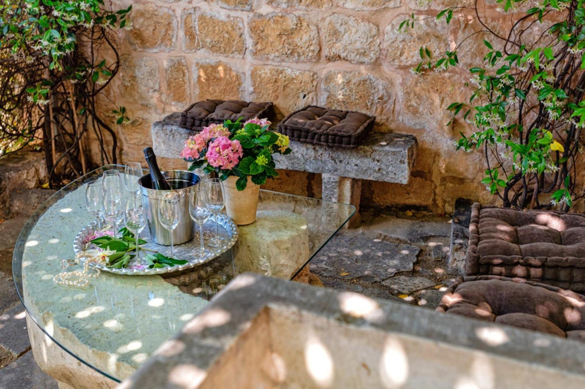 Villaer Hvar Royale - 5 Bedroom - Indoor Pool - Beautiful Heritage